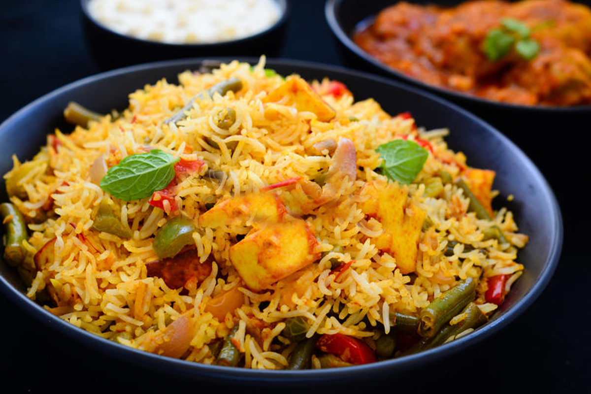 VEGETABLE BIRYANI 